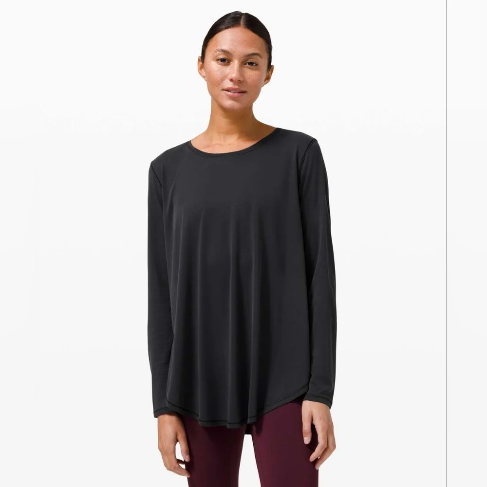 Lululemon Draped Bum Covering Long Sleeve Black Size 6 NWT